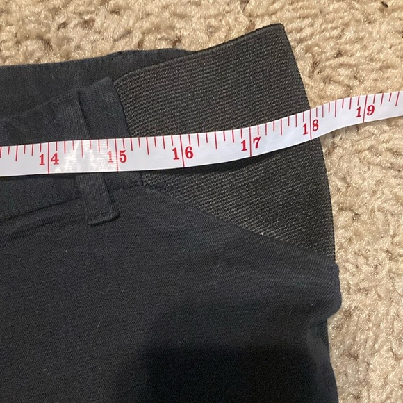 Old Navy Black Slim Fit Pixie Side Panel Maternity Trousers - Picture 7 of 9